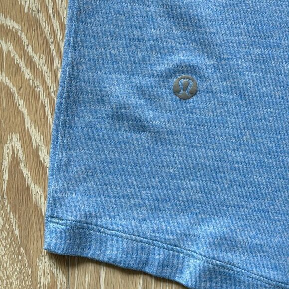 lululemon License to Train Classic Fit T-Shirt Heathered Blue Sz10 - Picture 10 of 10